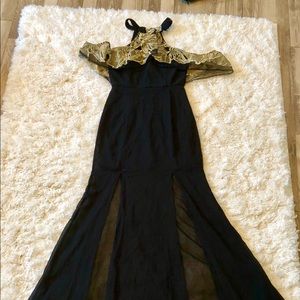Black dress with gold collar. Very beautiful fit!